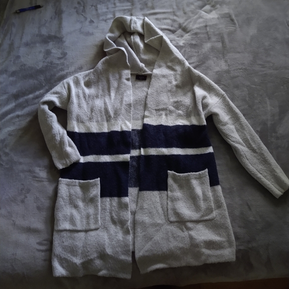 Vici Sweaters - Vici open front cardigan